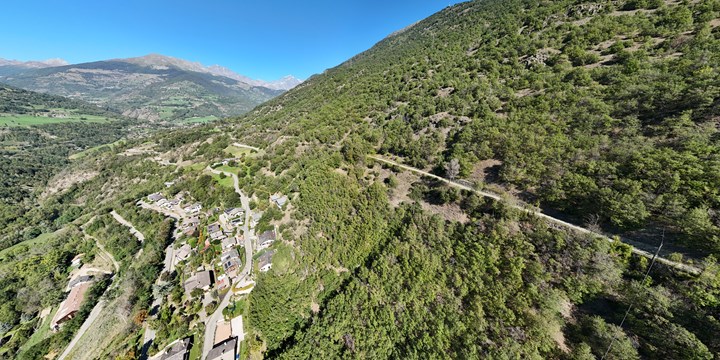 Exploring the Ru in Valpelline