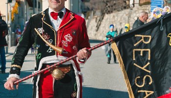The Carnival of Roisan: a traditional journey into the heart of Coumba Freide