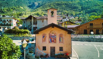 The 5 Chapels of Roisan