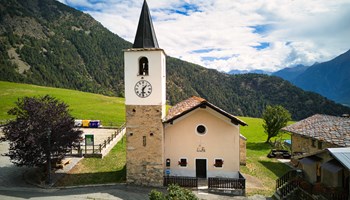 The 5 Chapels of Roisan